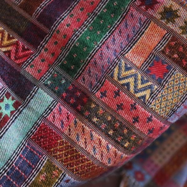 NA ZALOGI Volnena deka 130x180 M.RED GREEN NA ZALOGI Volnena deka 130x180 M.RED GREEN