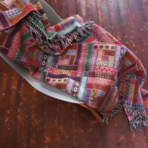 NA ZALOGI Volnena deka 130x180 M.RED GREEN NA ZALOGI Volnena deka 130x180 M.RED GREEN