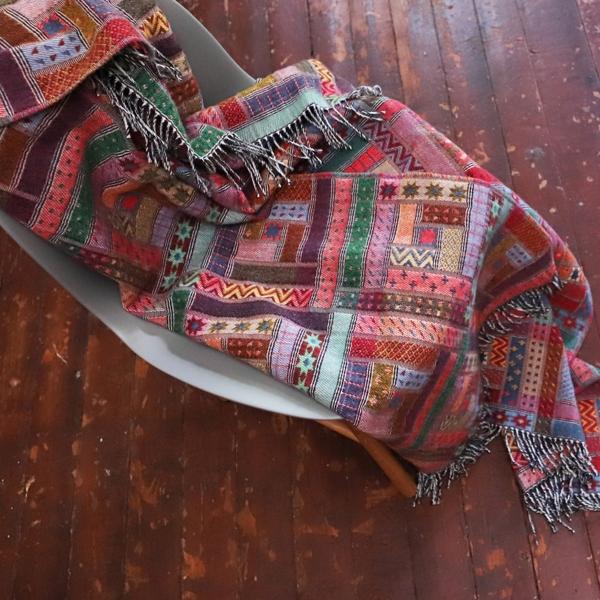 NA ZALOGI Volnena deka 130x180 M.RED GREEN NA ZALOGI Volnena deka 130x180 M.RED GREEN