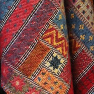 NA ZALOGI Volnena deka 130x180 M.RED GREEN NA ZALOGI Volnena deka 130x180 M.RED GREEN