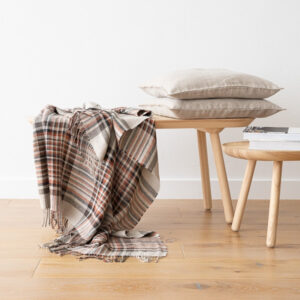 Lanena deka 130x180 karo nat/črna Lanena deka 130x180 karo nat/črna