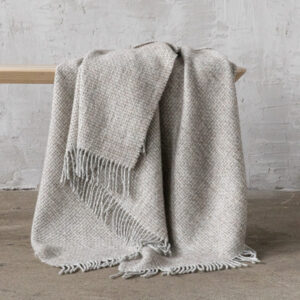 NA ZALOGI Volnena deka 130x180 B.BEIGE