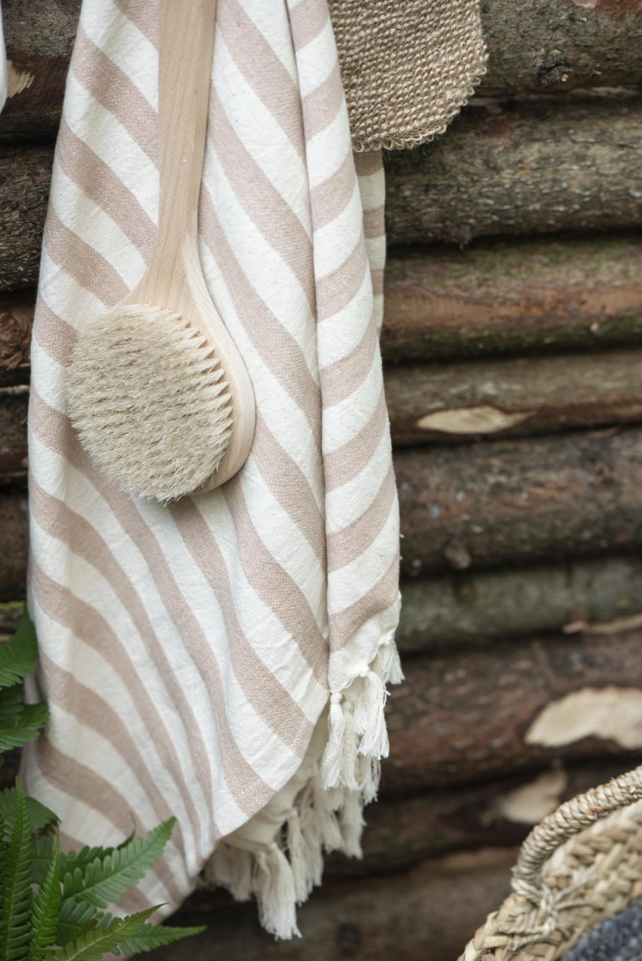 Krtača z ročajem Krtača z ročajem