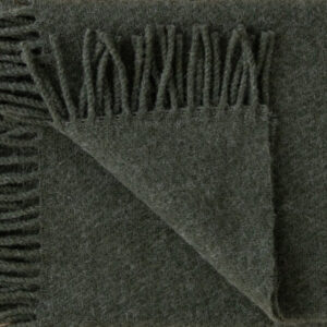 NA ZALOGI Volnena deka 120x180 P dark olive NA ZALOGI Volnena deka 120x180 P dark olive