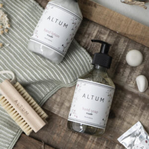 Krtača za nohte Krtača za nohte