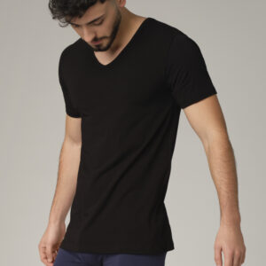 Moška spodnja majica V izrez KR ČRNA L Moška spodnja majica V izrez KR ČRNA L