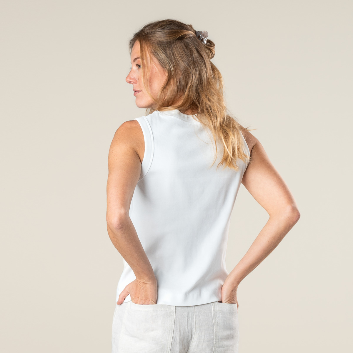 Ženski top iz 100% eko bombaža BEL Ženski top iz 100% eko bombaža BEL