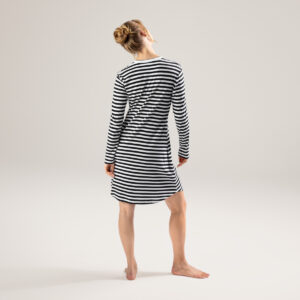 Ženska spalna srajca iz 100% eko bombaža ČRNO BELA Ženska spalna srajca iz 100% eko bombaža ČRNO BELA