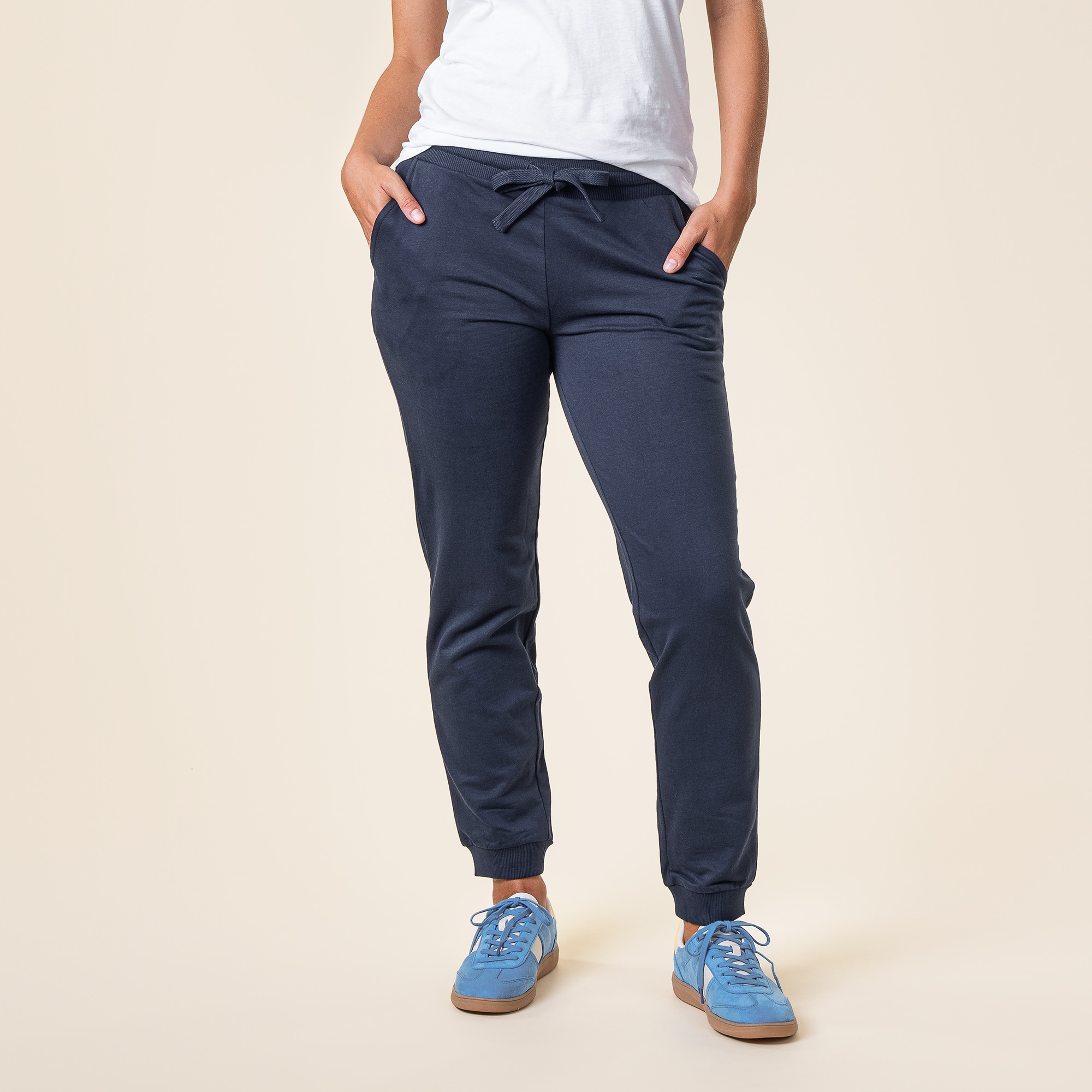 Ženski spodnji del trenirke iz 100% eko bombaža moder Ženski spodnji del trenirke iz 100% eko bombaža moder