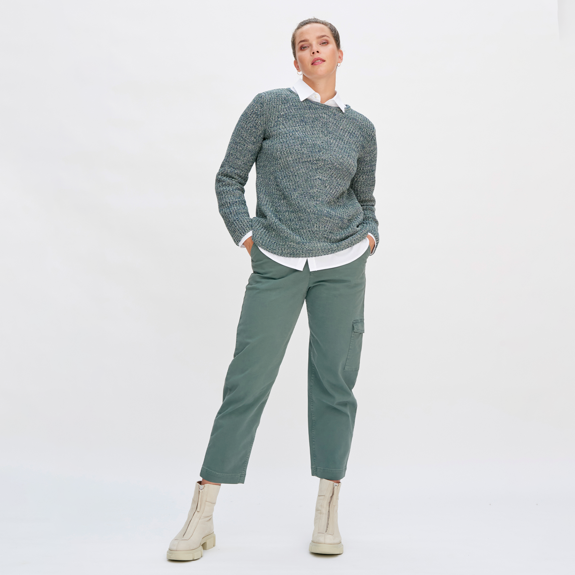 Ženske hlače eko bombaž ZELENE različne vel. Ženske hlače eko bombaž ZELENE različne vel.