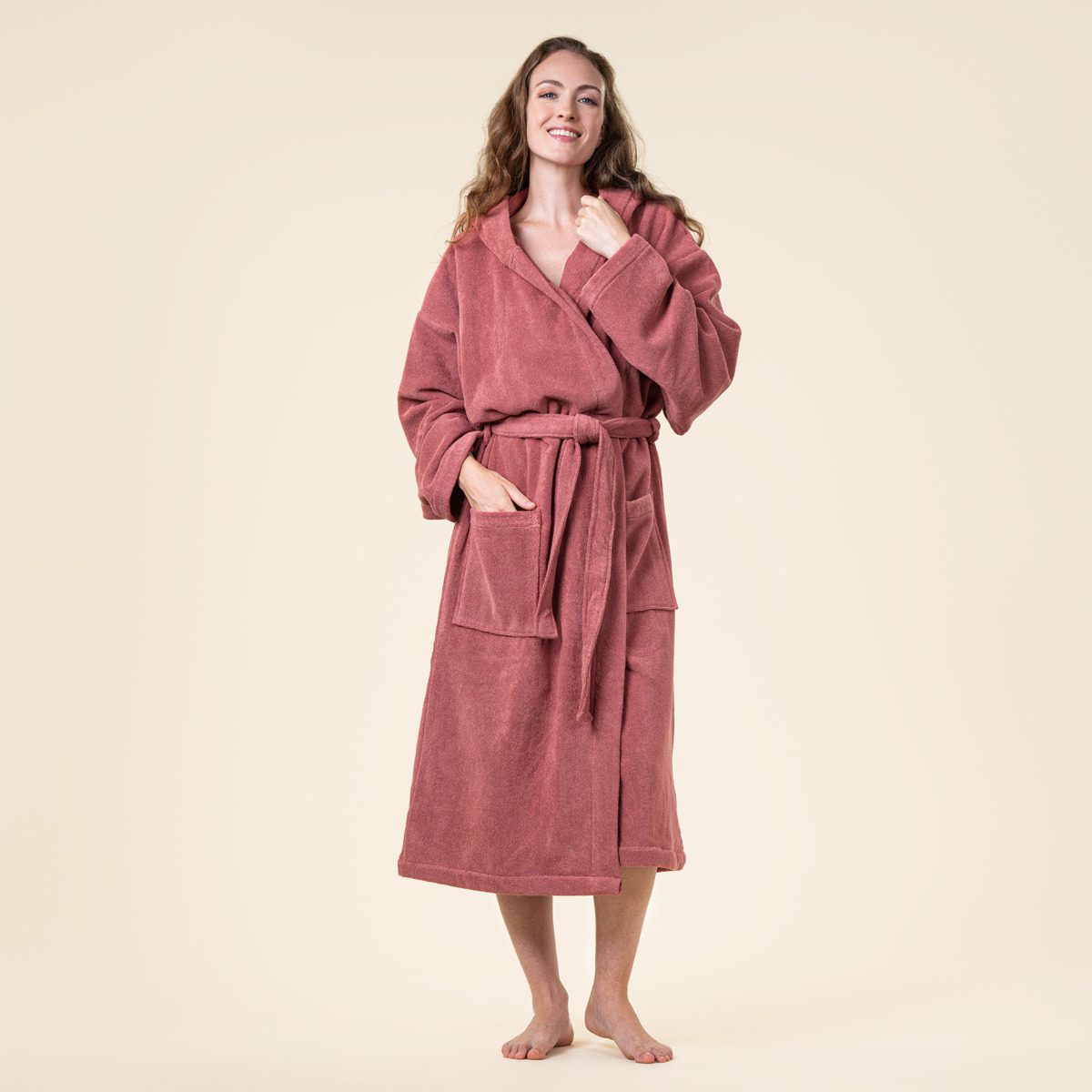 Kopalni plašč s kapuco iz 100% eko bombaža unisex roza Kopalni plašč s kapuco iz 100% eko bombaža unisex roza