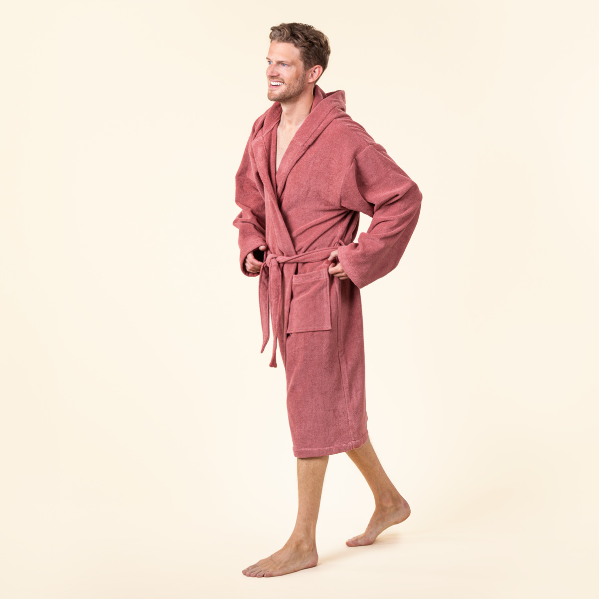 Kopalni plašč s kapuco iz 100% eko bombaža unisex roza Kopalni plašč s kapuco iz 100% eko bombaža unisex roza