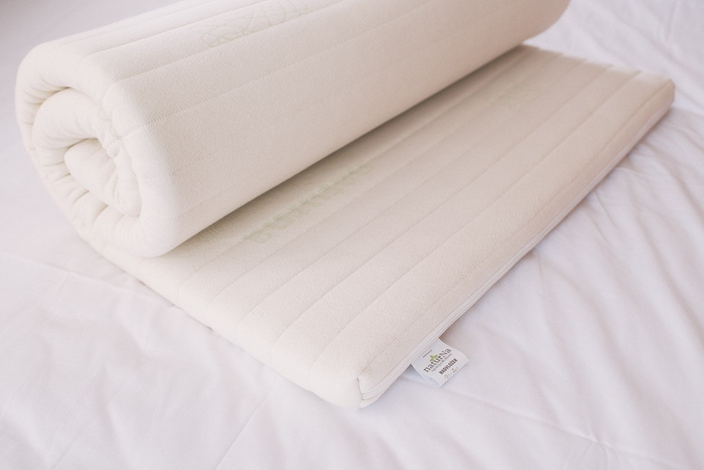 Nadvložek piramida iz eko lateksa, več dimenzij Nadvložek piramida iz eko lateksa, več dimenzij