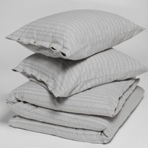 Posteljnina flanela siva črtasta, razl.dim. Posteljnina flanela siva črtasta, razl.dim.