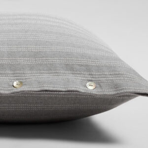 Posteljnina flanela siva črtasta, razl.dim. Posteljnina flanela siva črtasta, razl.dim.