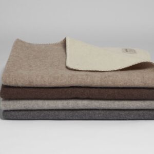 Mehka deka iz 100% merino volne white/charc 150x220 Mehka deka iz 100% merino volne white/charc 150x220