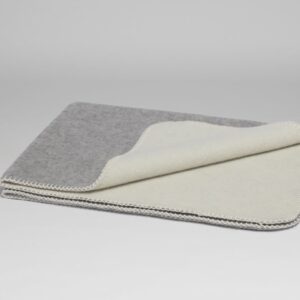 Mehka deka iz 100% merino volne white/lig grey 150x220