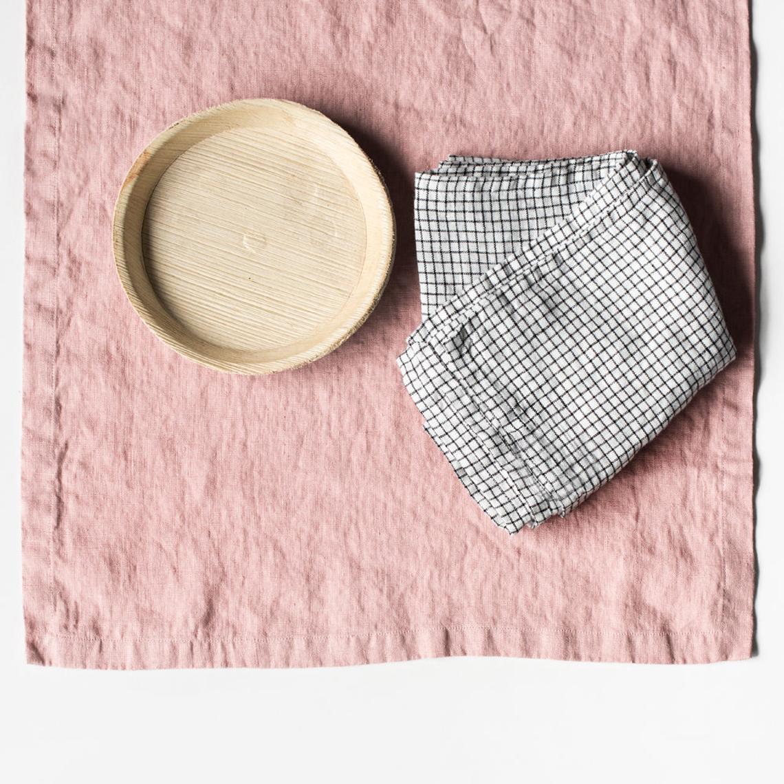 Pogrinjek 100% lan roza 45x45 Pogrinjek 100% lan roza 45x45