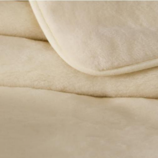 Volnena prevleka za vzg. KAŠMIR in MERINO krem Volnena prevleka za vzg. KAŠMIR in MERINO krem