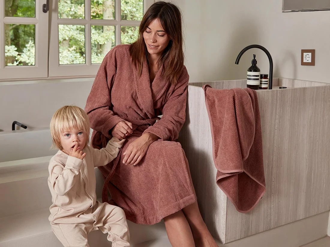 Kopalni plašč ekološki bombaž dots BLUSH ROSE Kopalni plašč ekološki bombaž dots BLUSH ROSE