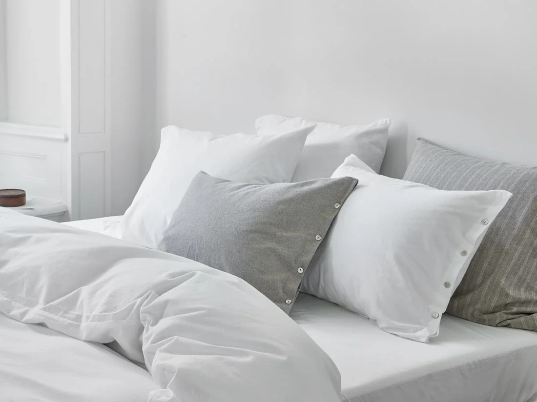 Rjuha flanela 30cm bela razl.dim. Rjuha flanela 30cm bela razl.dim.