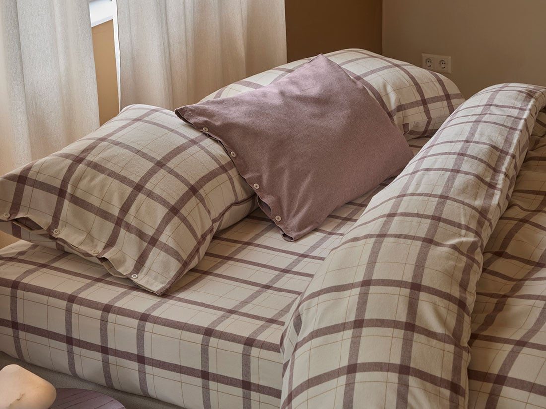 Posteljnina flanela mauve karo, razl.dim.