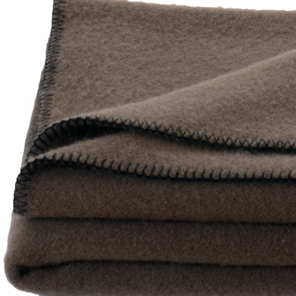 Volnena odeja INN velur nougat 150x200 Volnena odeja INN velur nougat 150x200