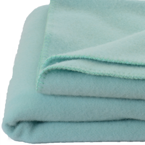 Otroška odeja 100% ovčja volna INN velur TURKIZNA dve dim. Otroška odeja 100% ovčja volna INN velur TURKIZNA dve dim.