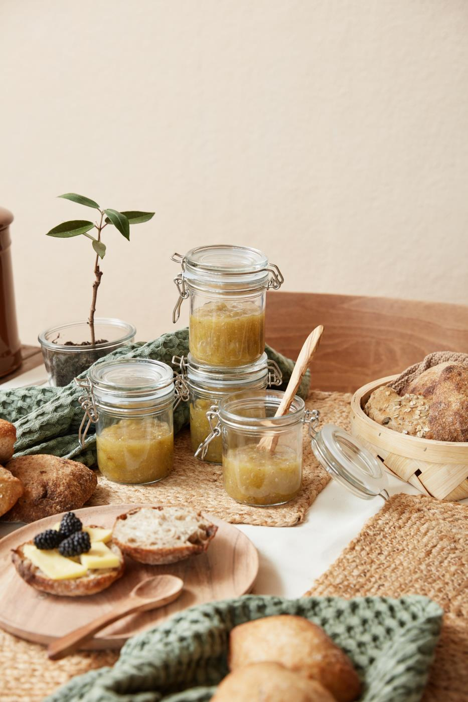 Žlica iz oljčnega lesa Žlica iz oljčnega lesa