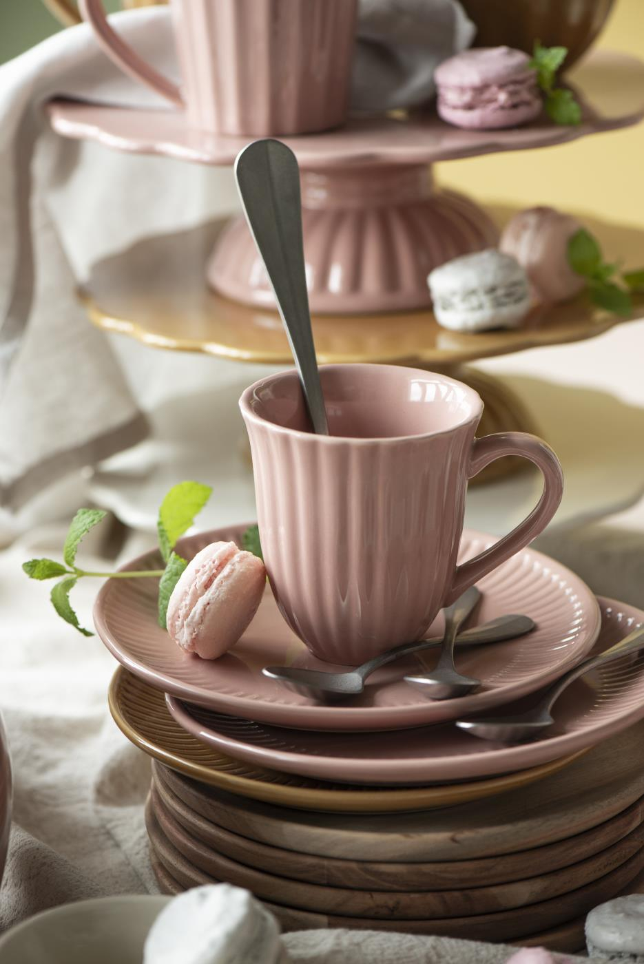 Krožnik coral almond Krožnik coral almond