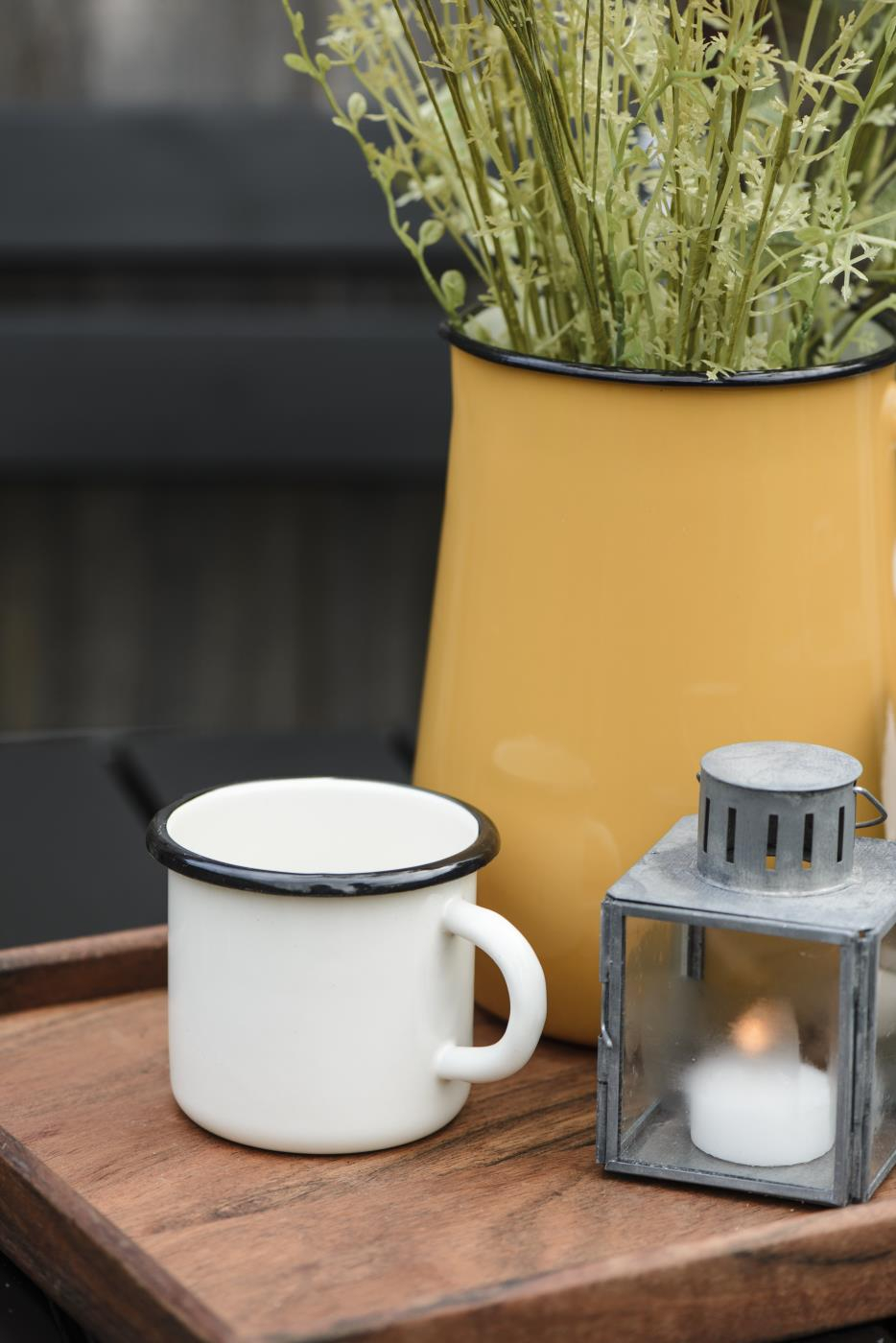 Emajlirana skodelica butter cream Emajlirana skodelica butter cream