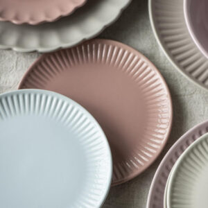 Krožnik coral almond Krožnik coral almond